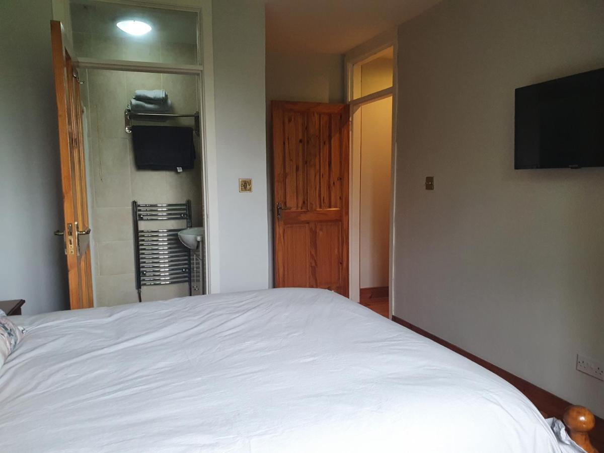 לינה וארוחת בוקר Carrick on Shannon Hillcrest House מראה חיצוני תמונה